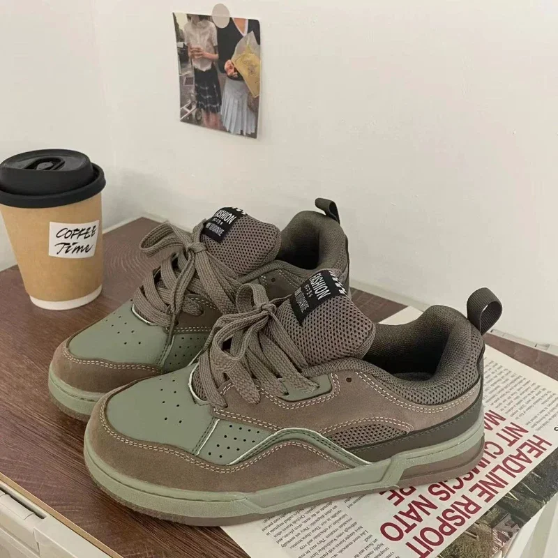 Street Fashion Walk - Fashion Vintage Sneakers Men American Style