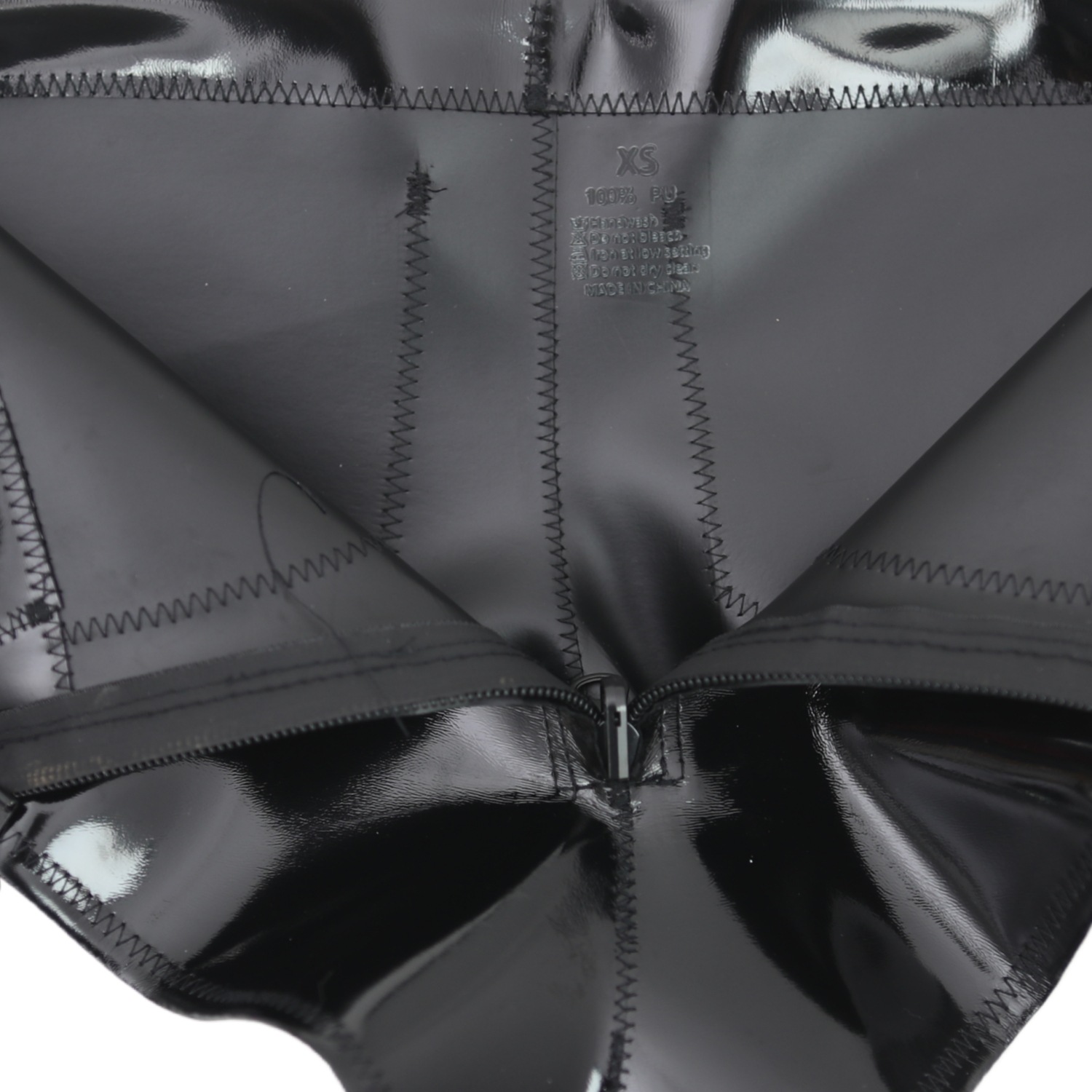 Women Men Glossy Pocket Shorts - Street Fashion Style 评论和价格