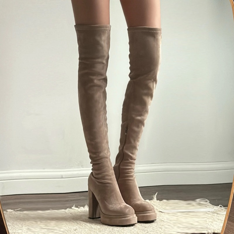 Nightclub Fashion Woman Thigh  - Street Fashion Rome 评论和价格