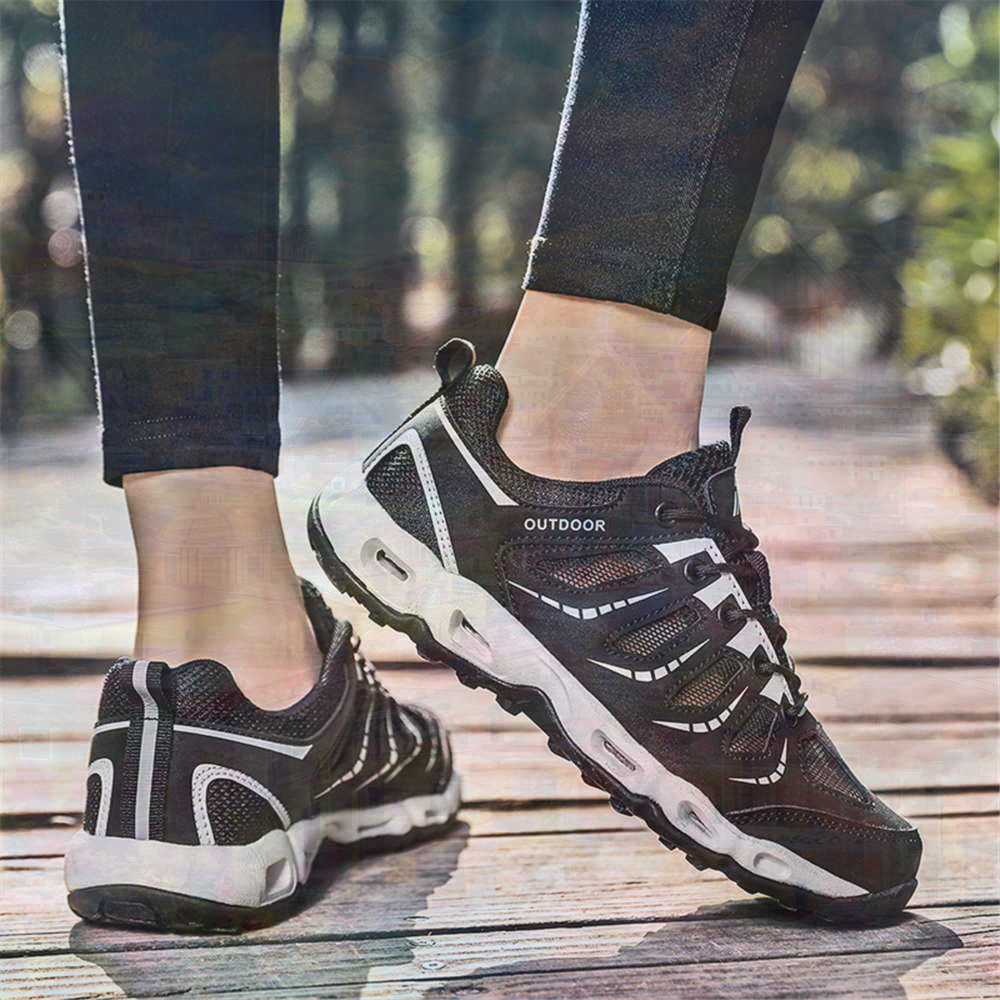 Sumer Round Tip Silver Sneaker - Street Fashion Walk 评论和价格