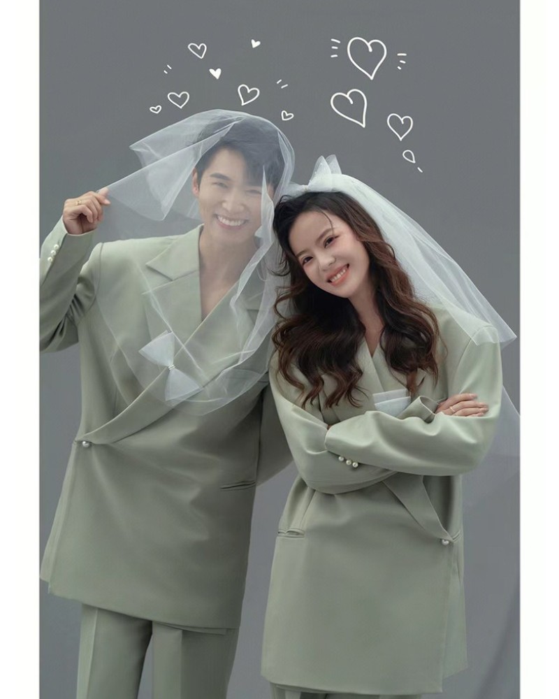 2023 New Fashion Couple Photog - Street Fashion Magazines 评论和价格